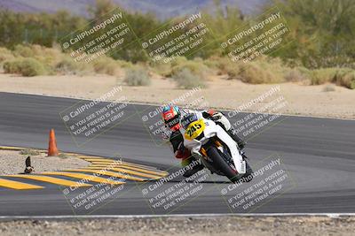 media/Oct-30-2022-CVMA (Sun) [[fb421c3cec]]/Race 5 Amateur Formula Middleweight/